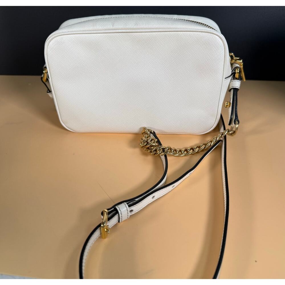Prada White Vitello Crossbody Camera Bag IBH149 w/ Dust Bag MSRP $1500 - Picture 5 of 11